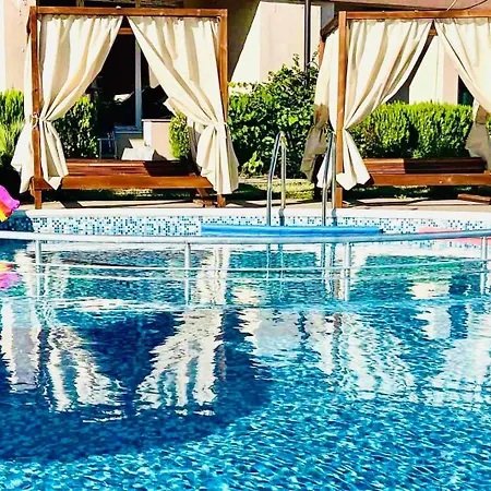 Apartment Queen, Saint Vlas, улица черно море 12